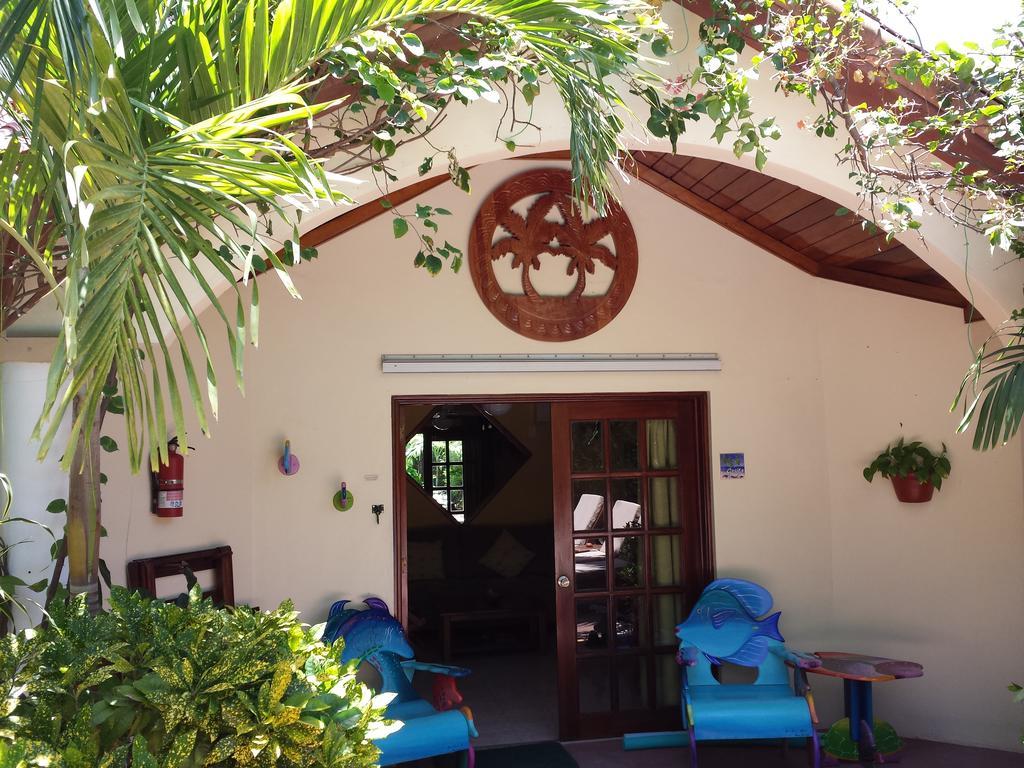 The Palms Oceanfront Suites San Pedro  Exteriör bild