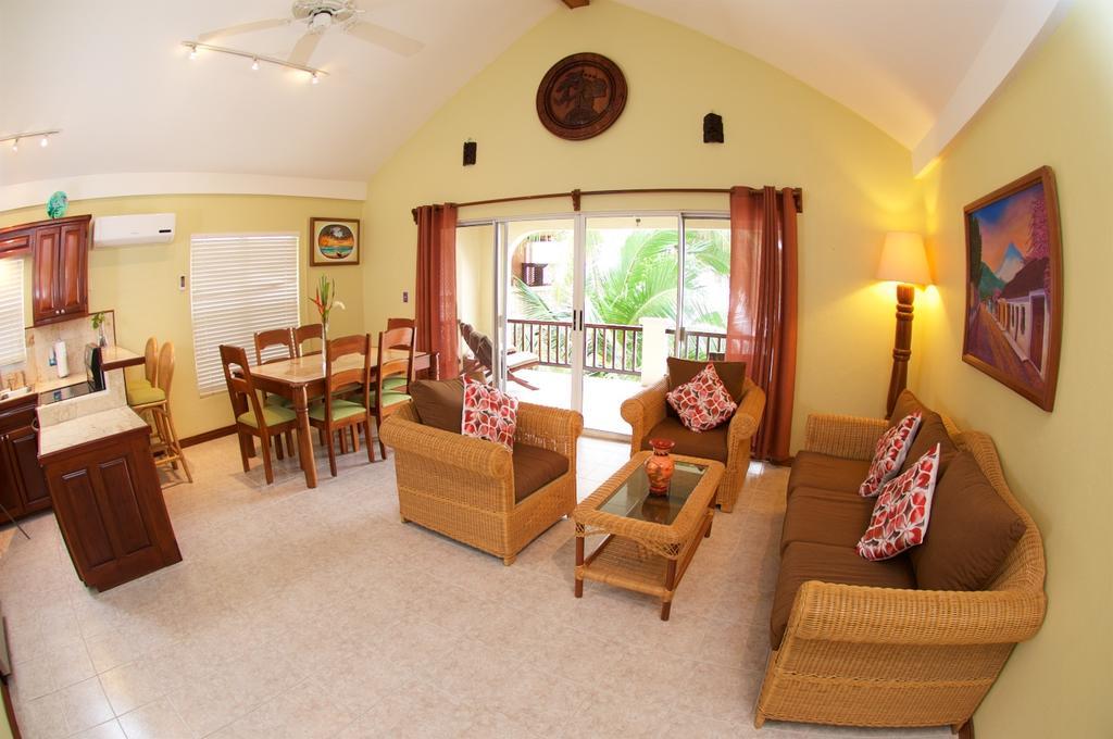 The Palms Oceanfront Suites San Pedro  Exteriör bild